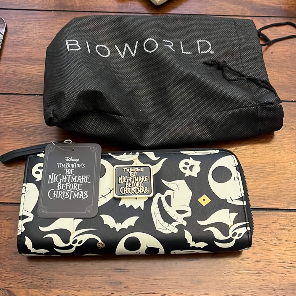 Bioworld Nightmare Before Christmas wallet